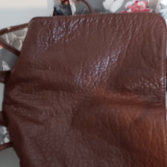 Aeropostale. NYC- Gray & Floral Fabric Backpack w/Brown Faux Leather Flap & Trim - Picture 11 of 15